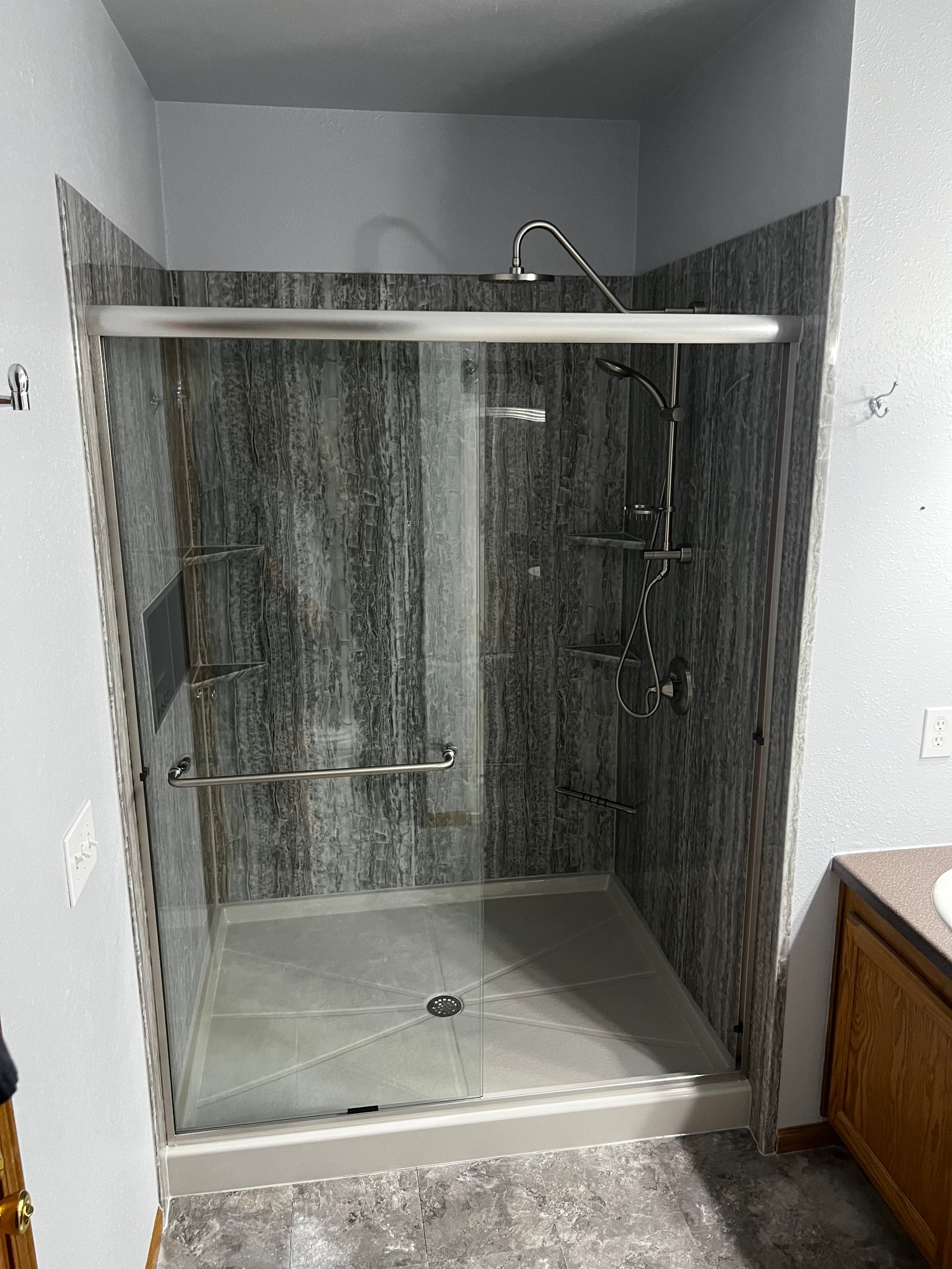 Bathroom after remodel 10